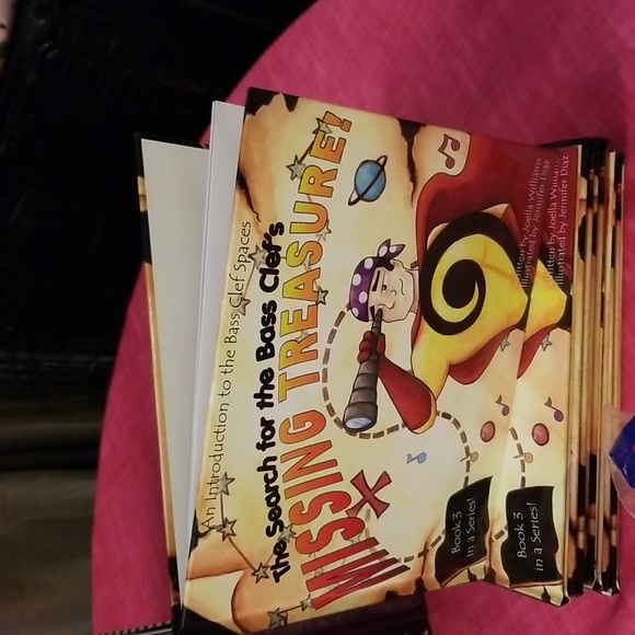 Birthday Party pirates chest with party supplies traditionally for girl party - Picture 3 of 6